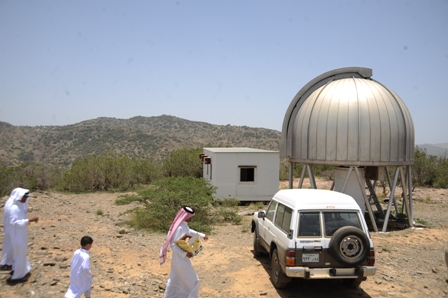 غبار ثلاثين عاما يوقف العمل في مرصد بني مالك
