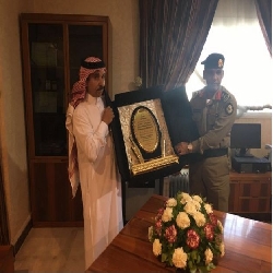 الشيخ مشرف بن عتيق المالكي يكرم مدير شرطة محافظة الطائف
